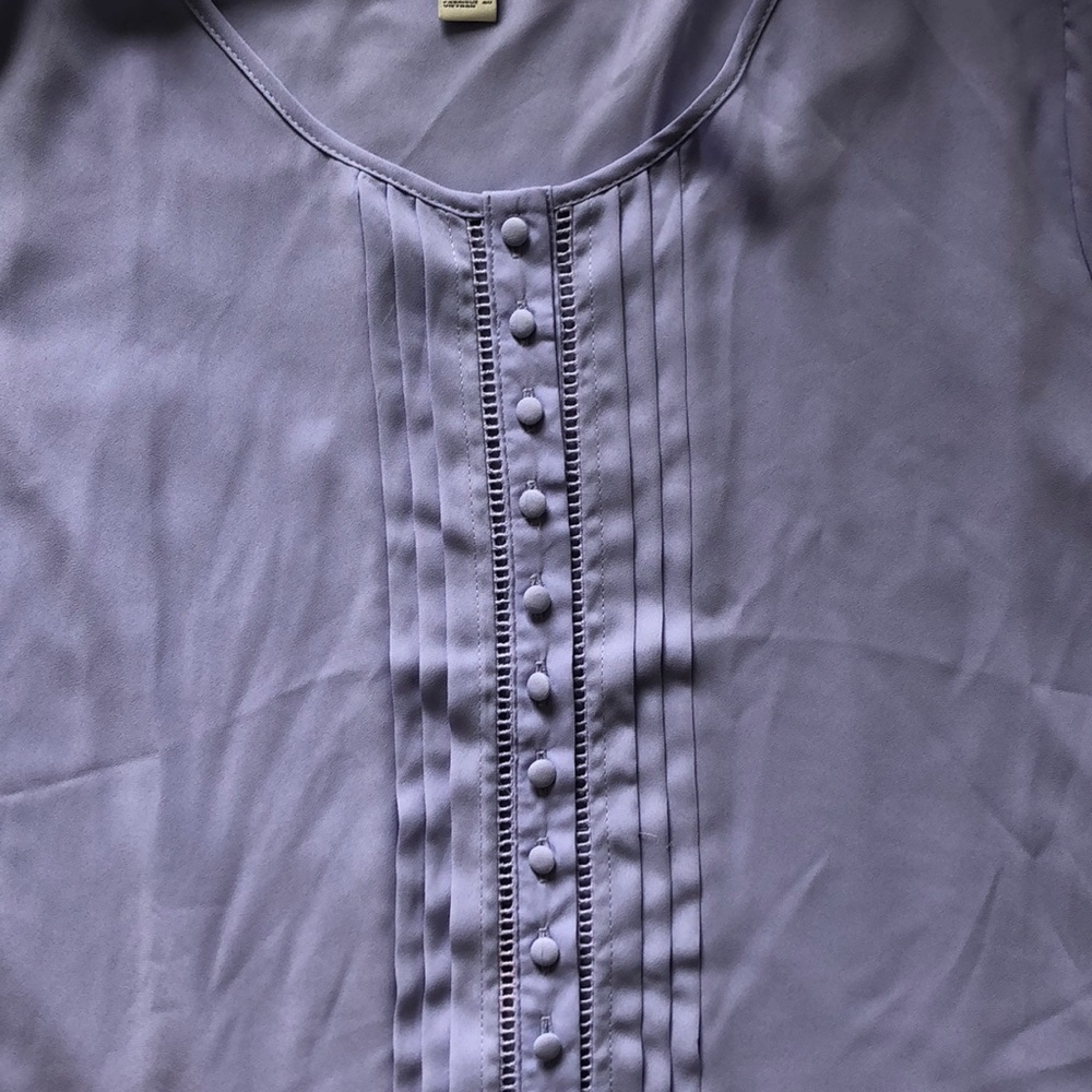 Lilac button down blouse - Picture 2 of 6